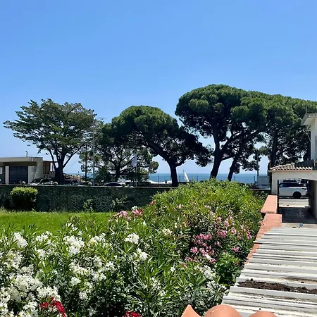 Fruitier, Sunny Pool Near The Sea & Beach, Domaine L'oiseau Bleu Βίλα *